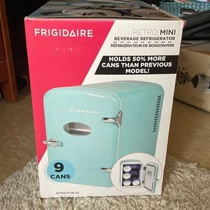 Mini Frigidaire